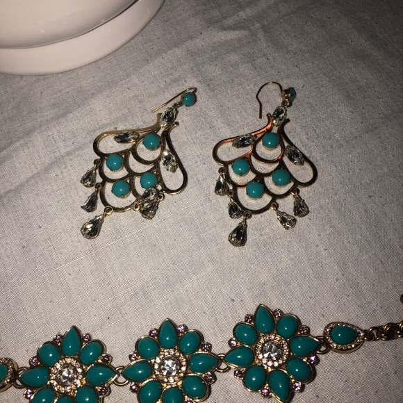Juicy couture earrings and bracelet set - Picture 4 of 5